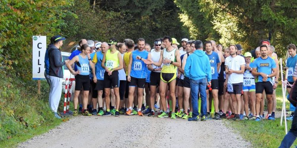 5. tek ob Karlovici, 14.10., Dolenja vas pri Cerknici