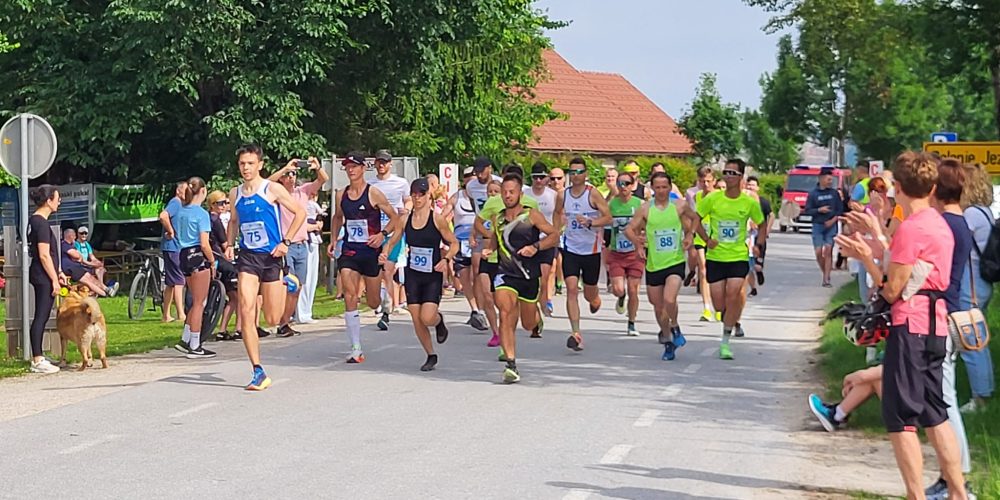 27. Tek ob Cerkniškem jezeru.